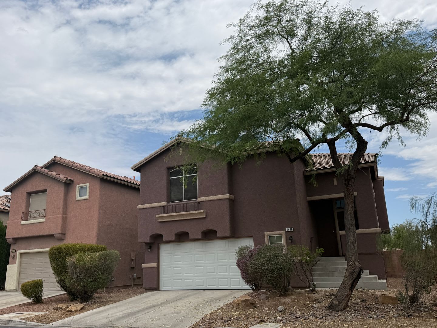GREAT 2 STORY HOME W/ POOL & SPA – photo 2