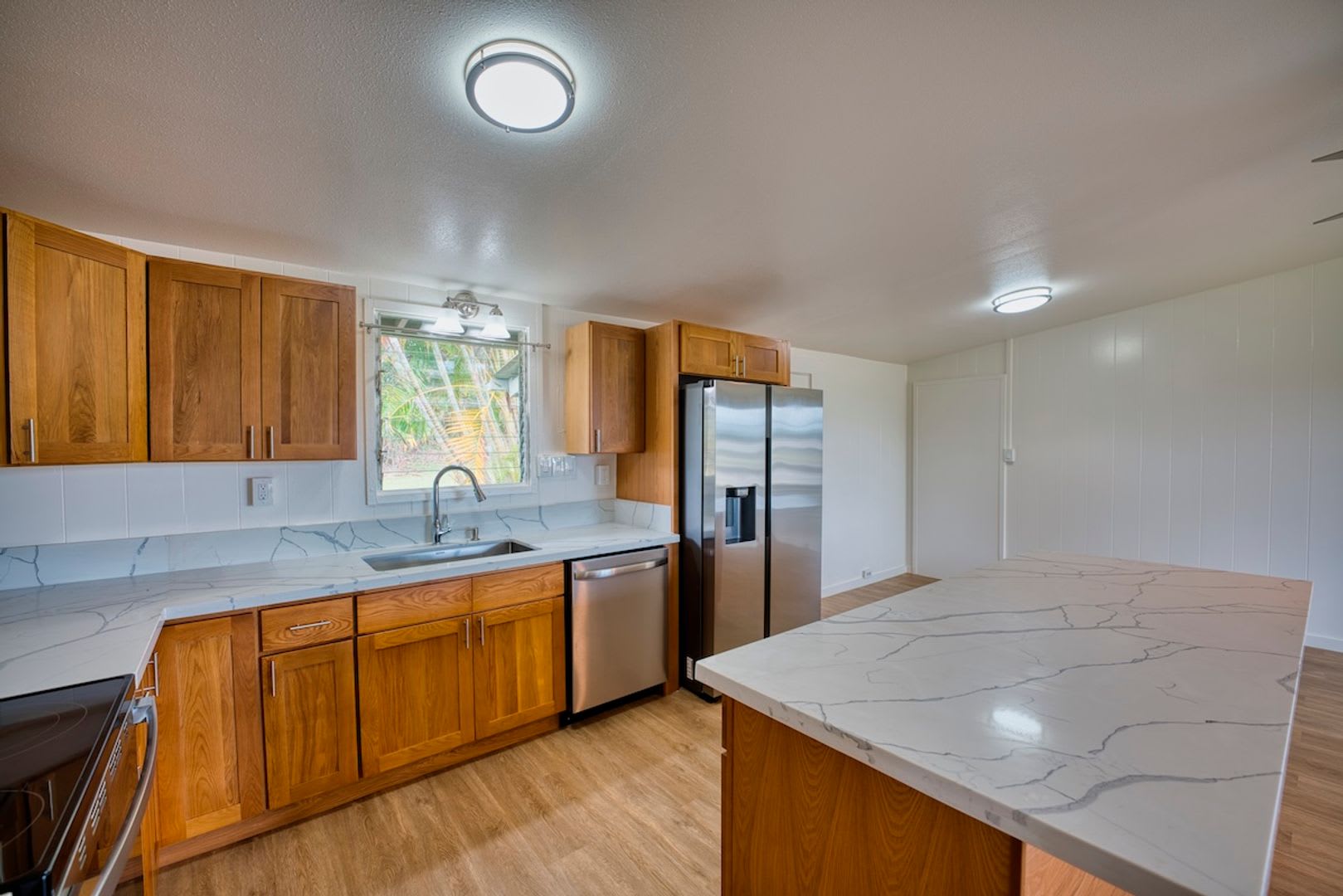 4BDRM/3BATH W/Ohana Unit – photo 4