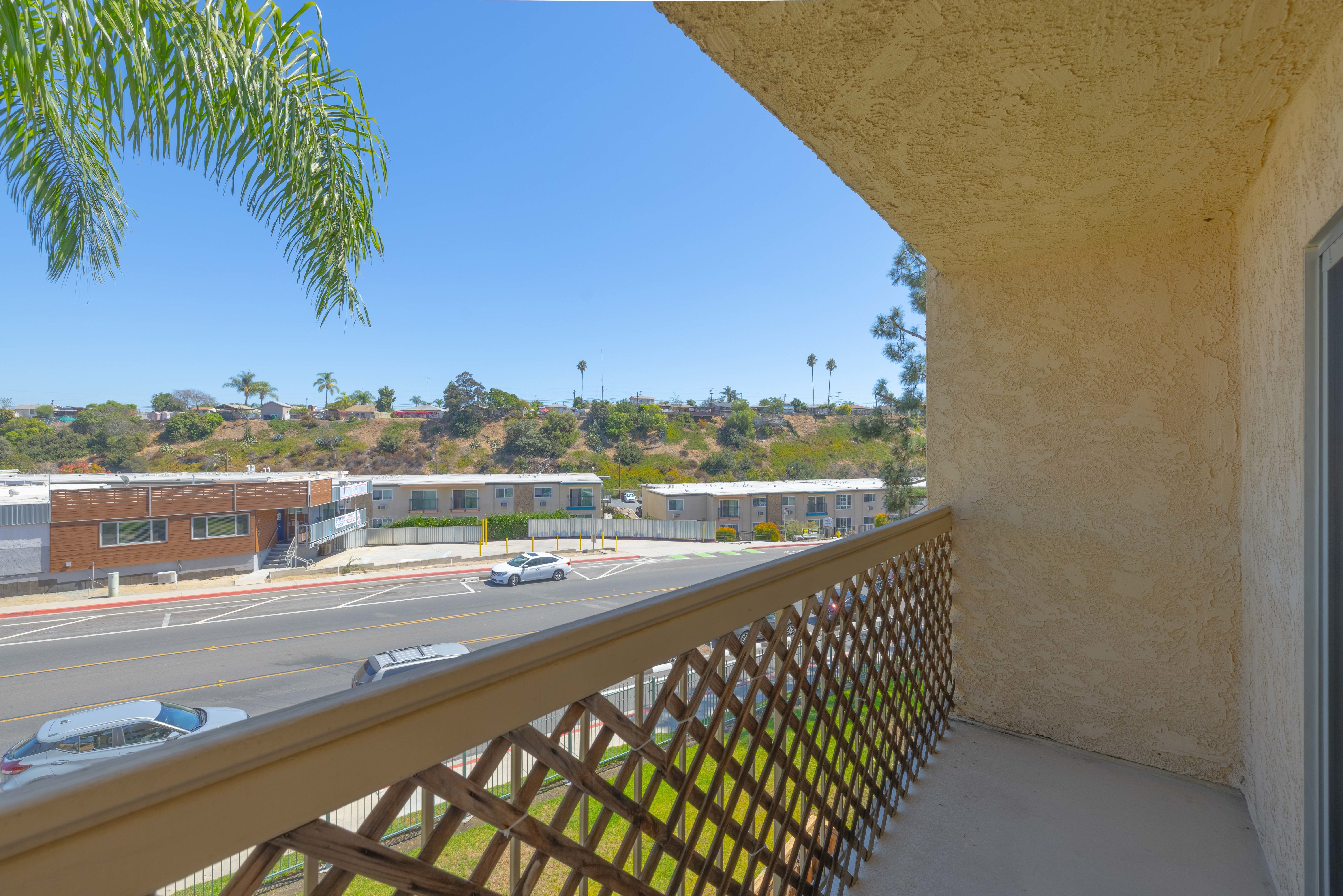 Home Avenue – photo 3