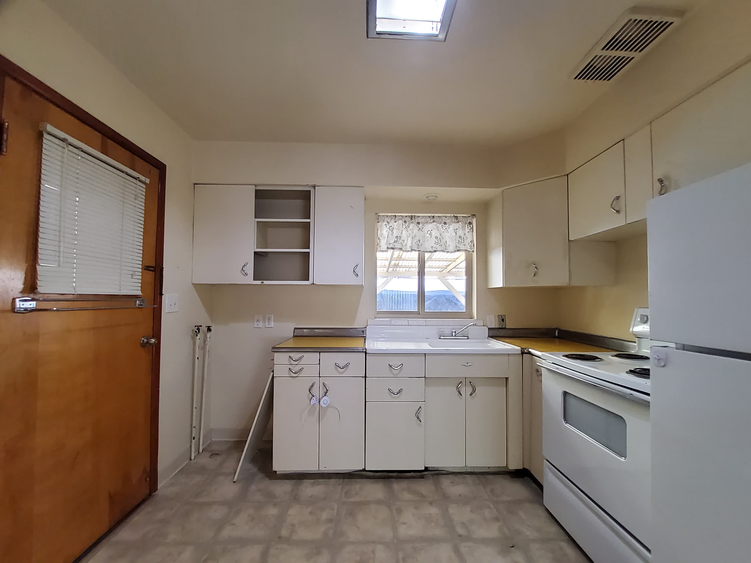 229 Carney St – photo 3