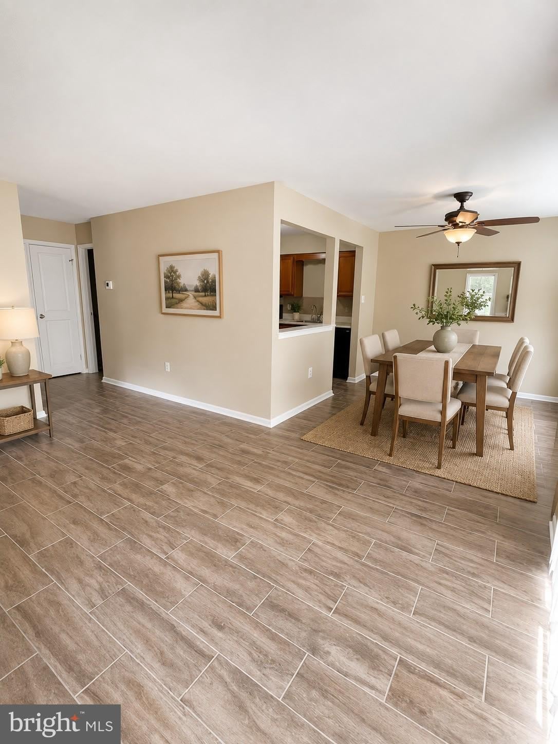 612 MEWS Drive – photo 3