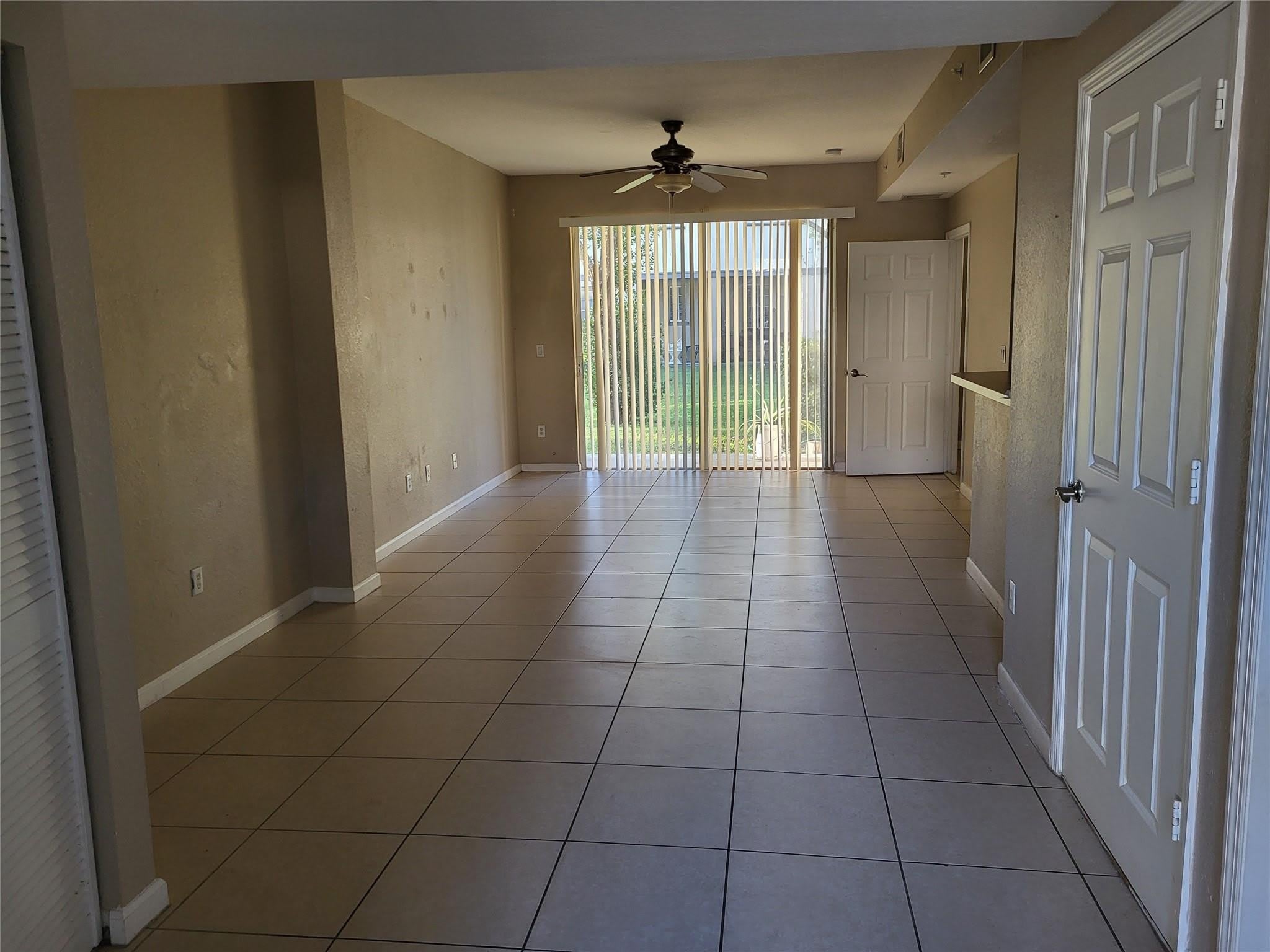 1957 Freeport Lane – photo 2