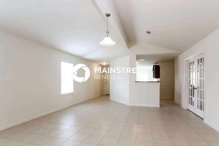 1214 Emerald Stone Drive – photo 2