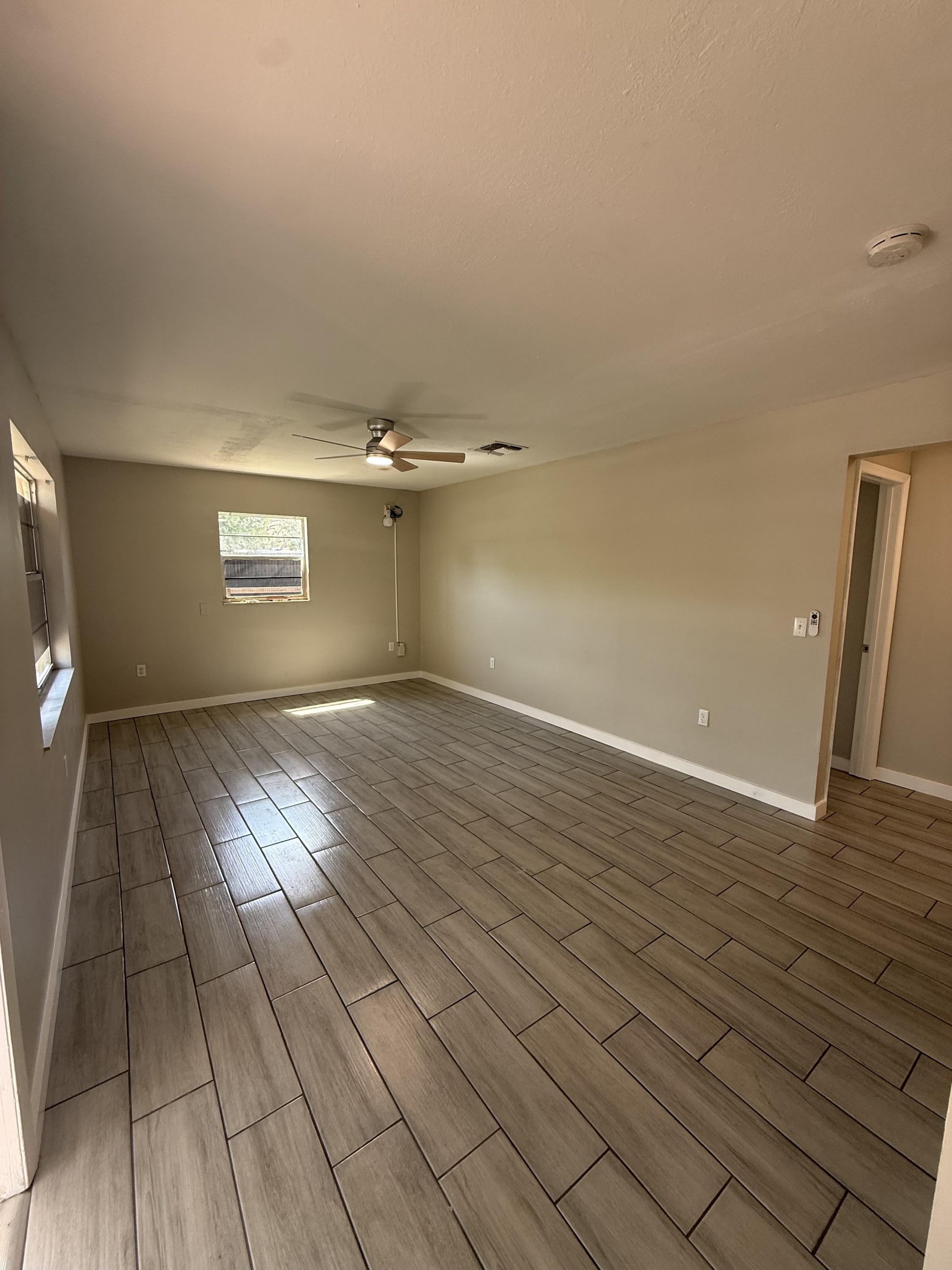 9251 Adler Street – photo 3