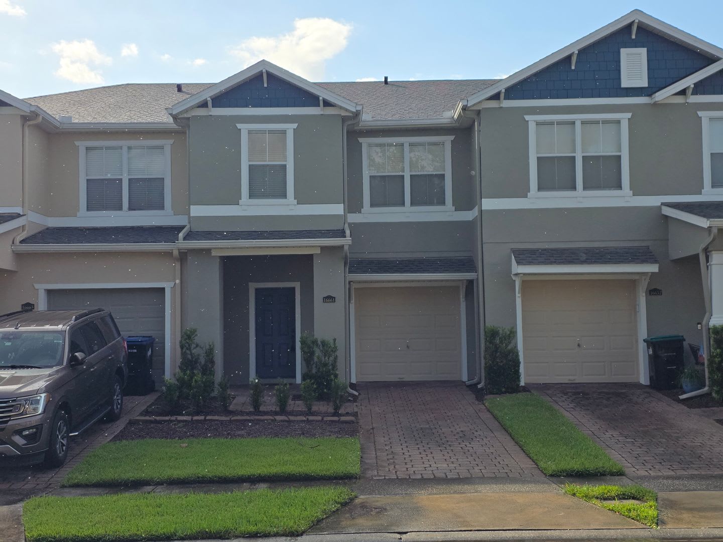 Three Bedroom Townhome in Timber Pointe at Avalon Park – photo 2