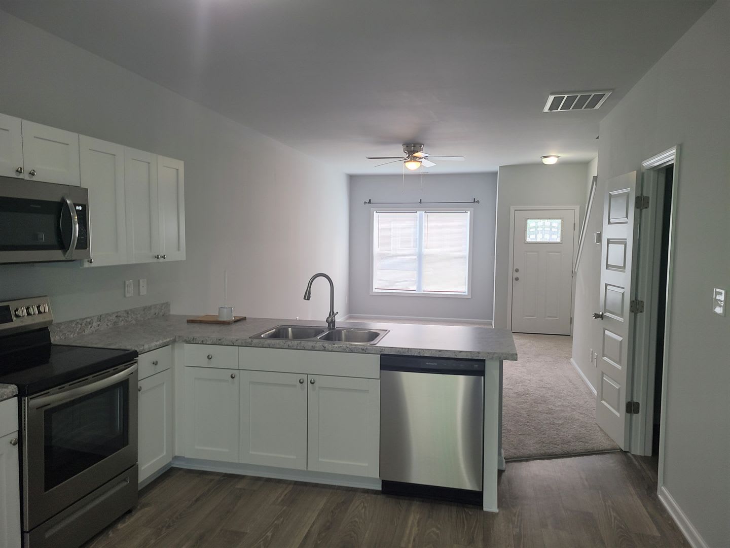 End Unit 2 Bedroom 2 5 Bath Townhome Holly Ridge – photo 5