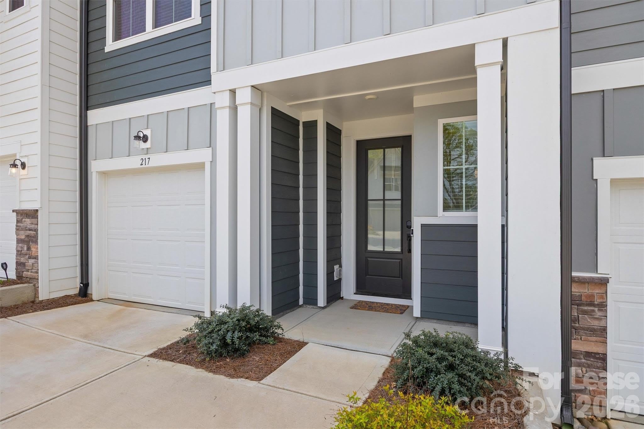 217 Brooks Springs Drive – photo 2