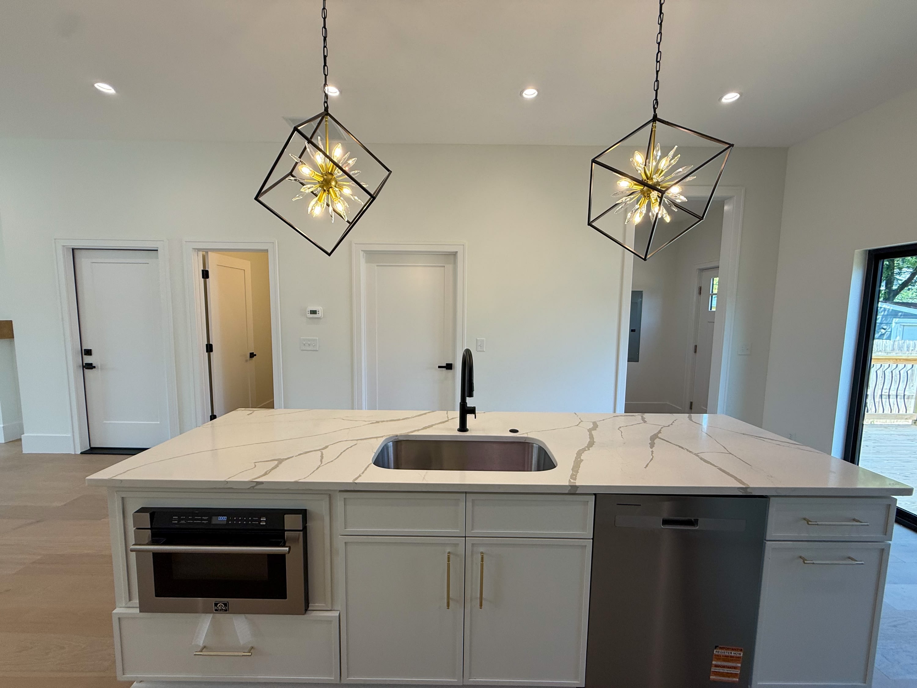 1448 Lexington Avenue – photo 5