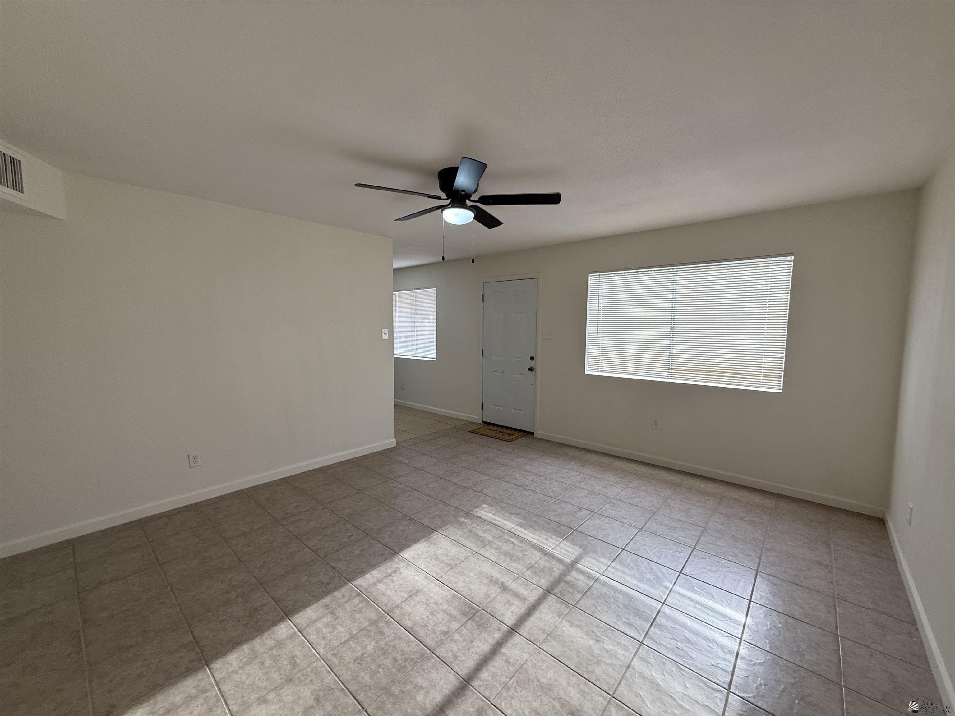 723 N MUSGROVE AVE – photo 5