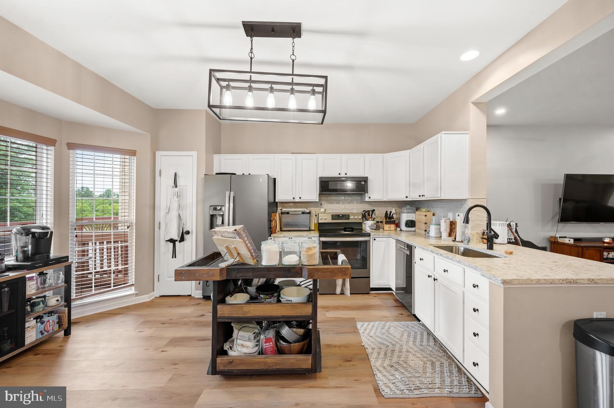7005 MANAHOAC Place – photo 5