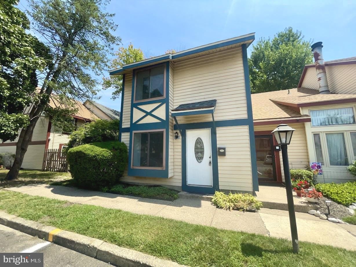 1 Dover Court – photo 2