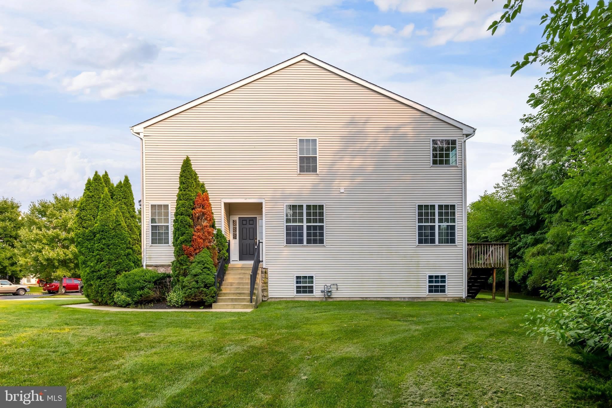 1085 BUCKINGHAM – photo 3