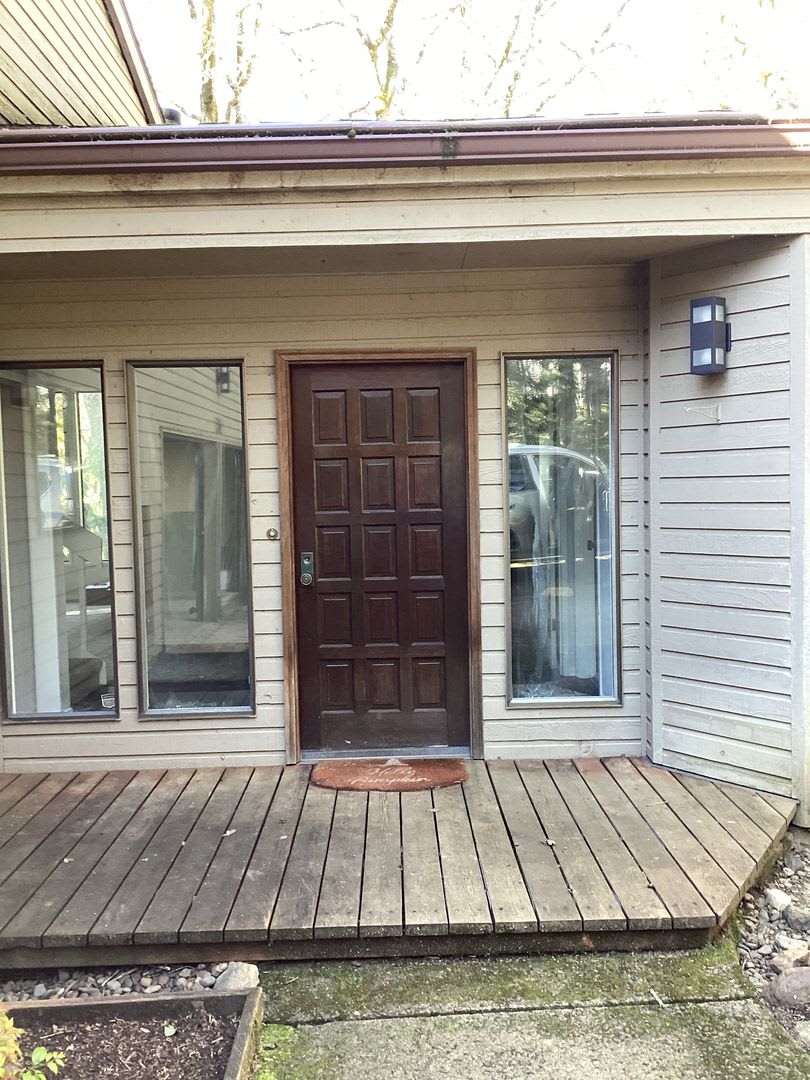 Beautiful Home on Golf Course – photo 1