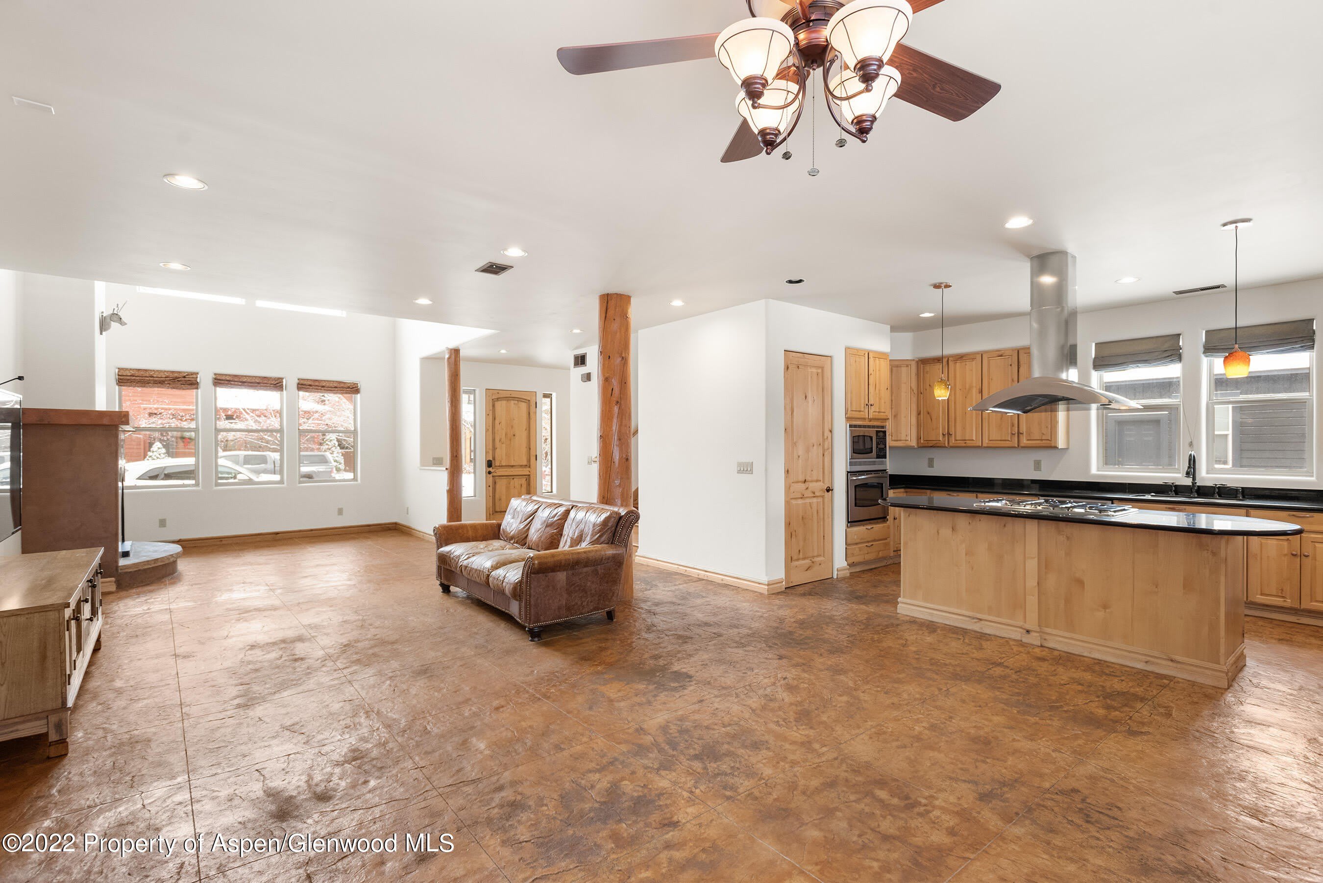 211 Juniper Court – photo 4