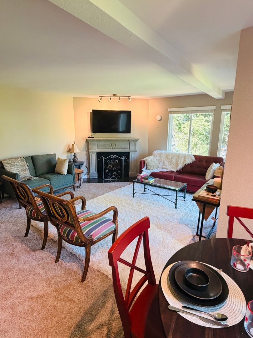 Charming 2BR Condo in Bothell – photo 2