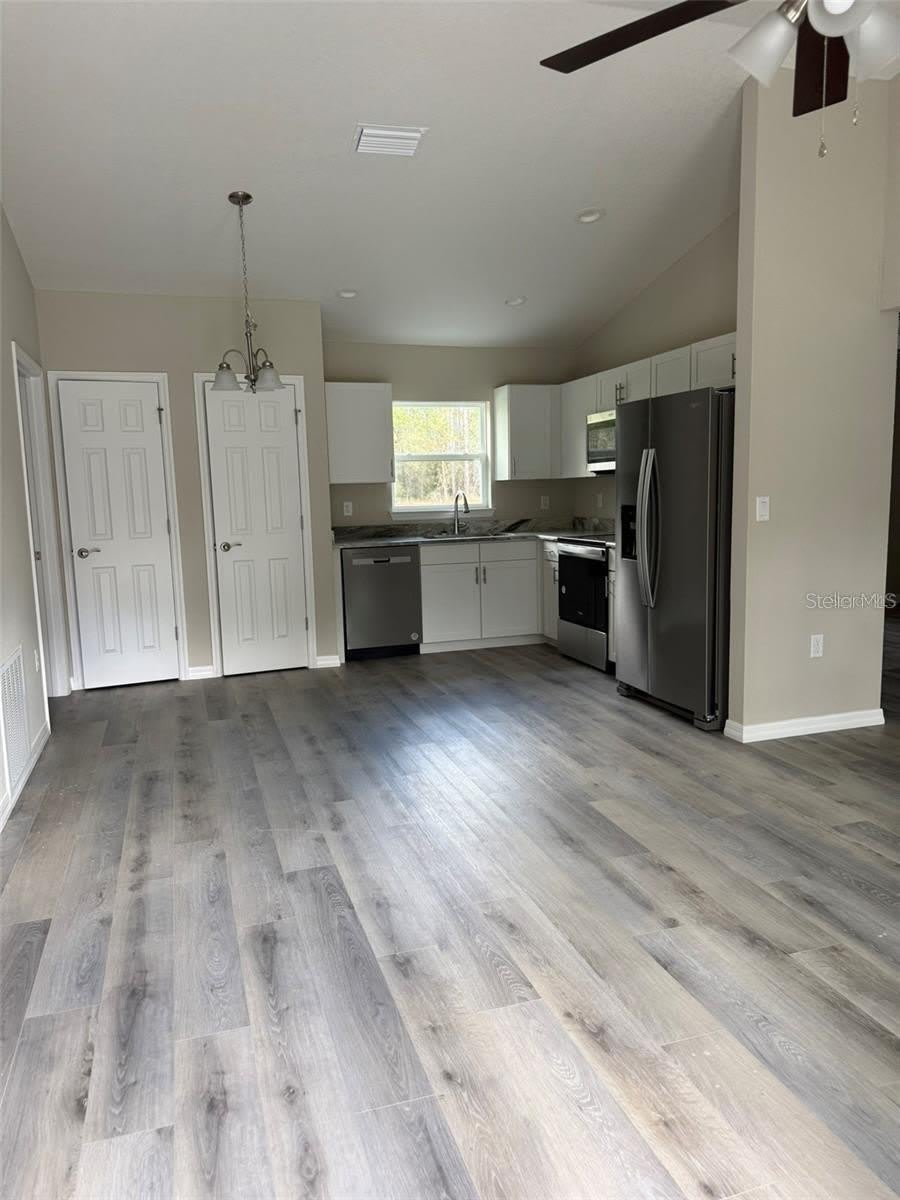 9541 N Travis Drive – photo 4