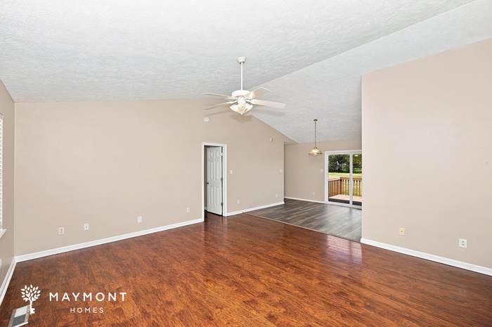108 Hayworth Lane – photo 4