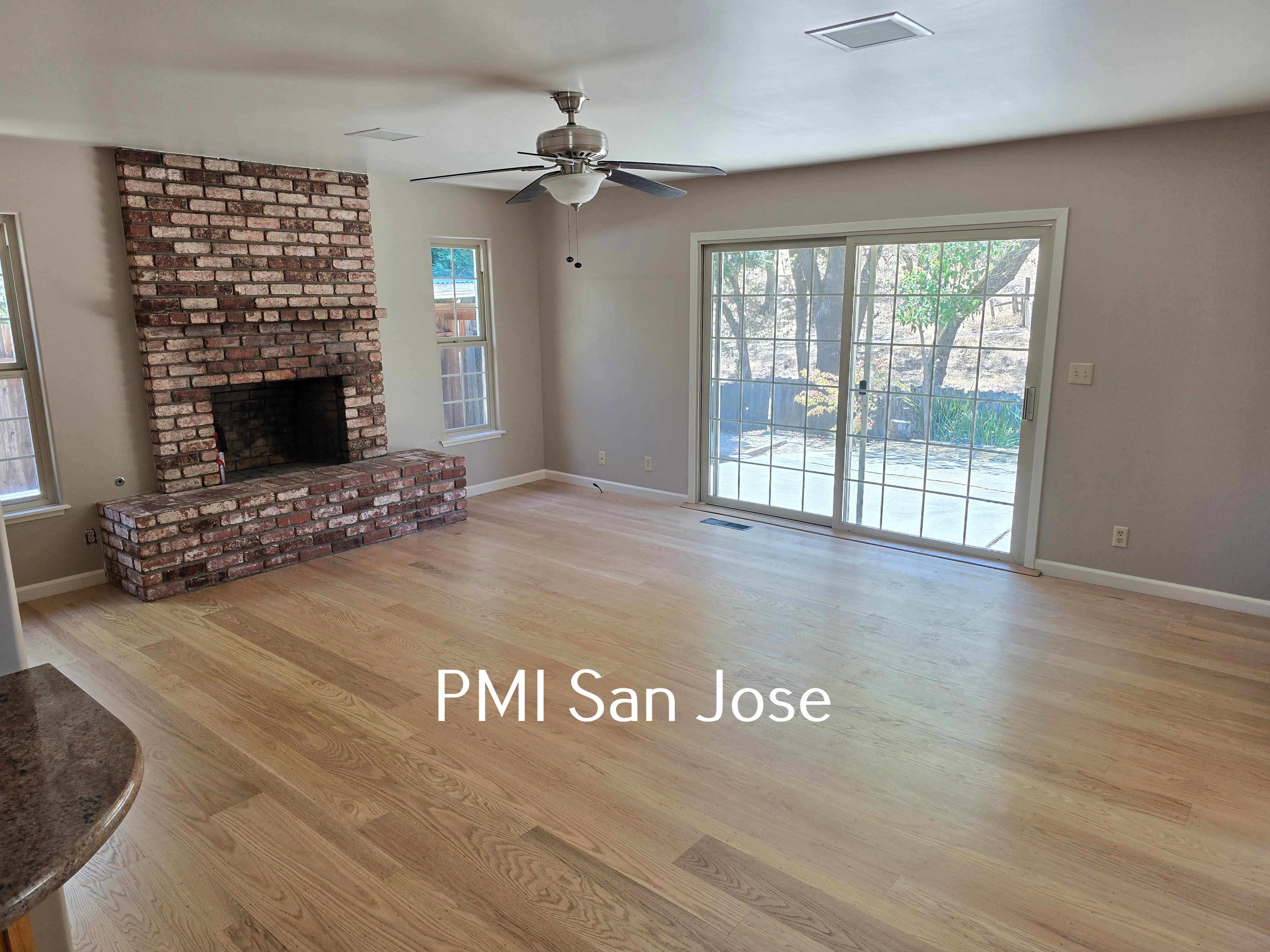 900 Susan Ct – photo 4