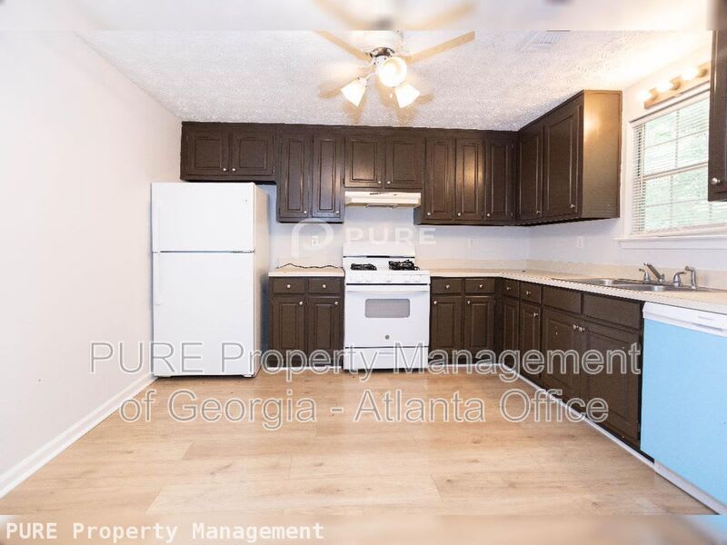 2414 Leeward Ct – photo 5