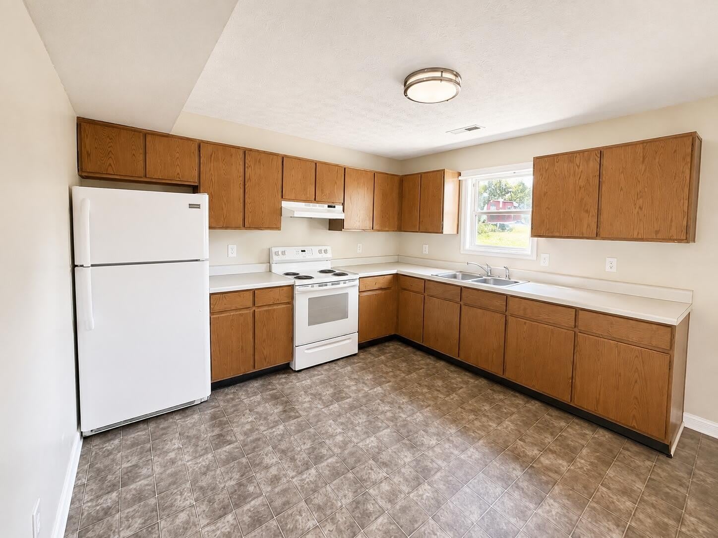 310 Pigeon Ct – photo 4