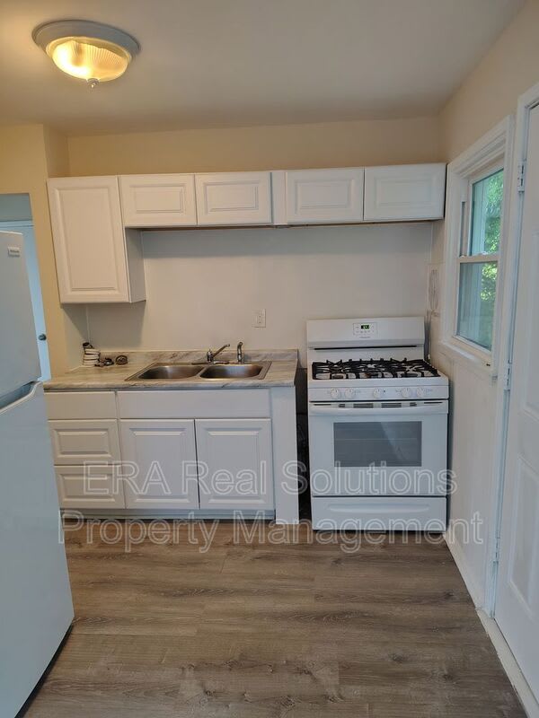 4245 Leeper St. – photo 3