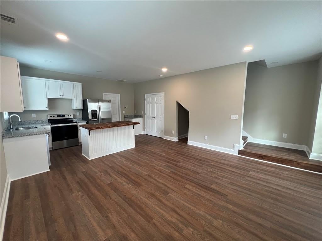 1027 Park Hill Drive – photo 2