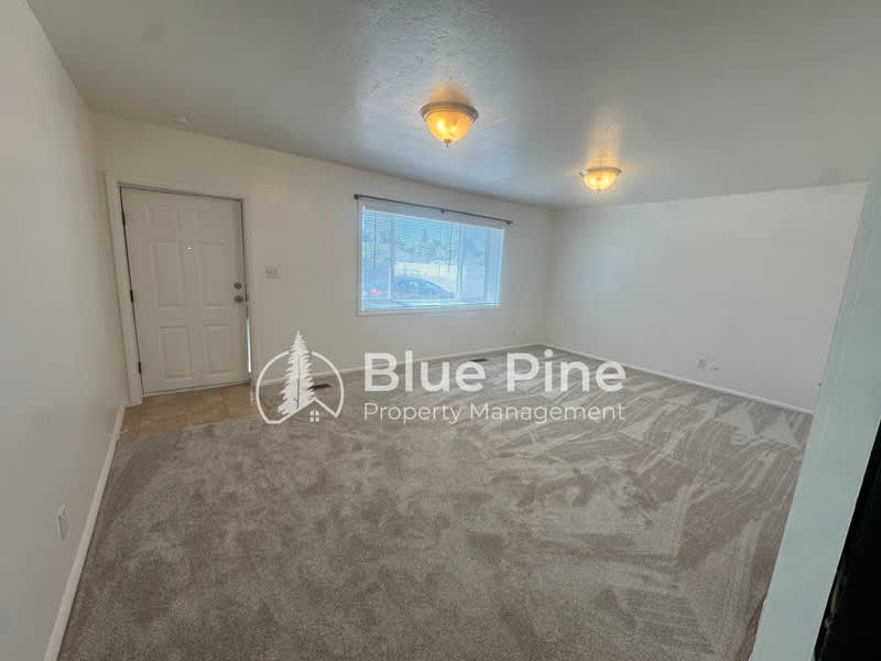 301 East 18th Street – photo 2
