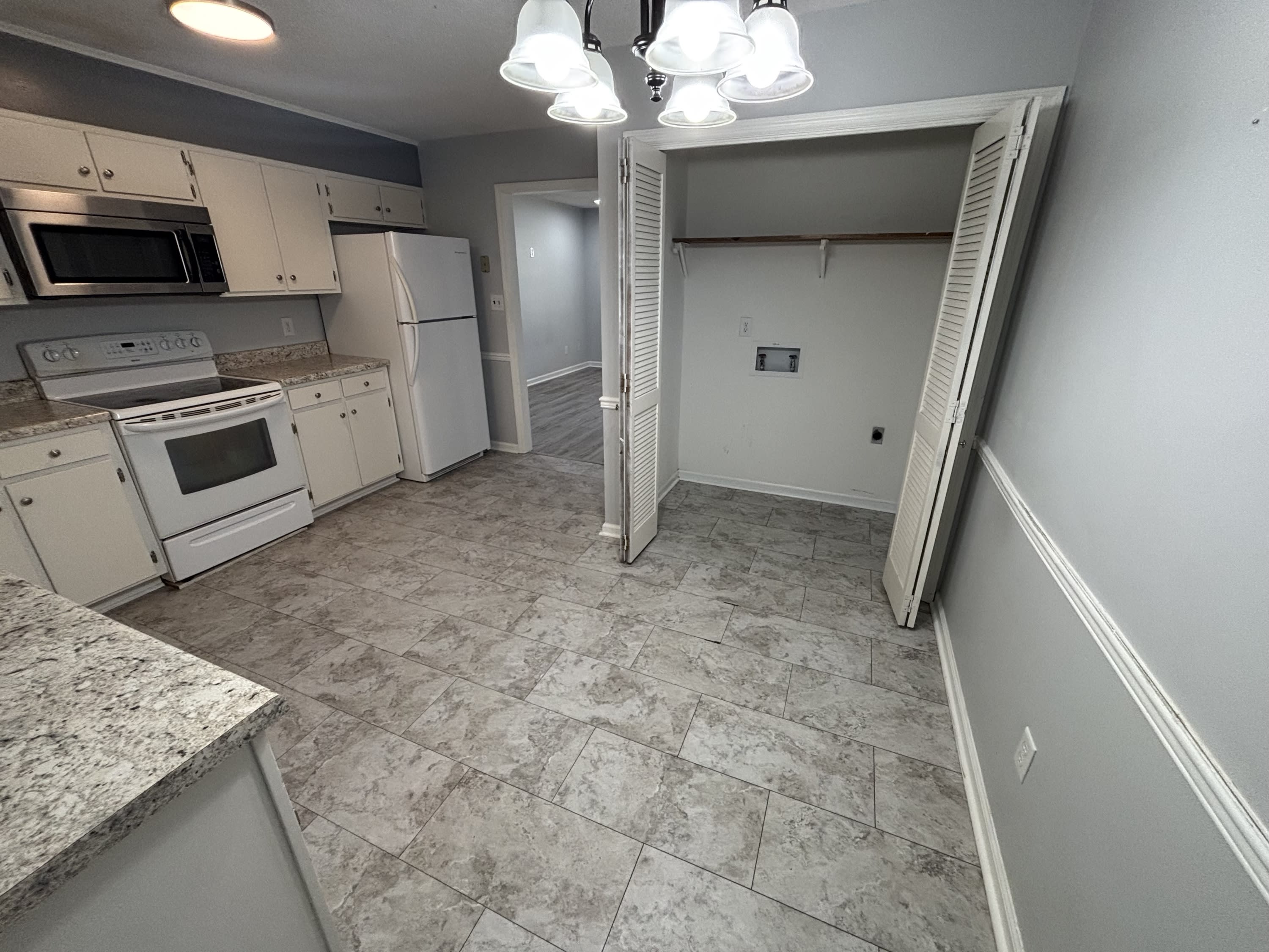 2403 Rodney Drive – photo 5