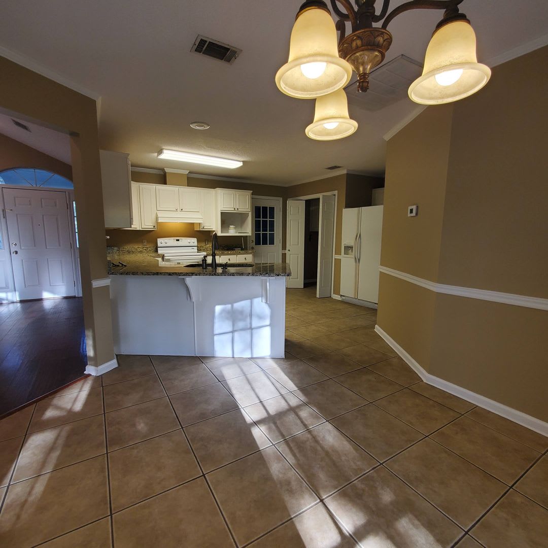 Charming 3-Bedroom Home in Wood Valley Subdivision – photo 3