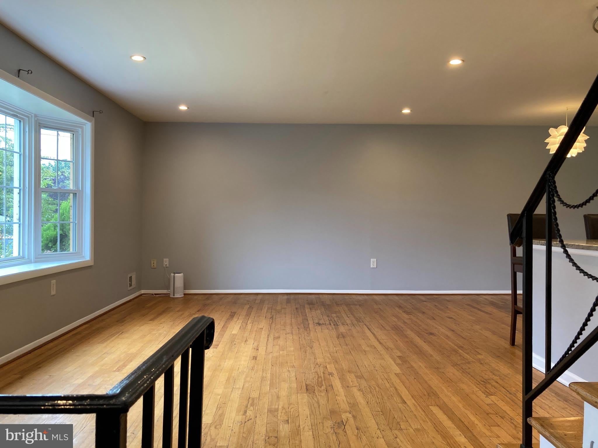 7905 ESTHER Drive – photo 5