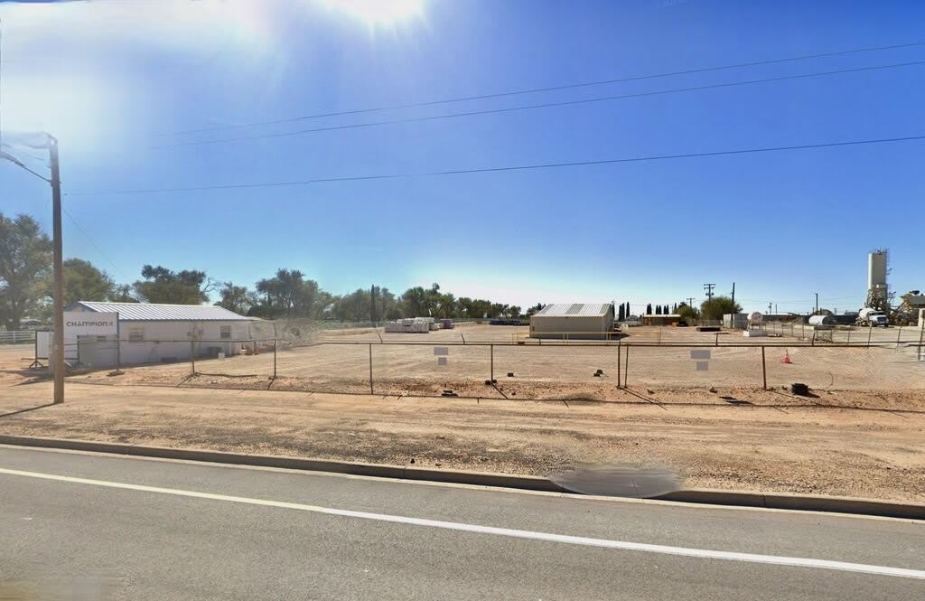 1501 W Broadway St – photo 2