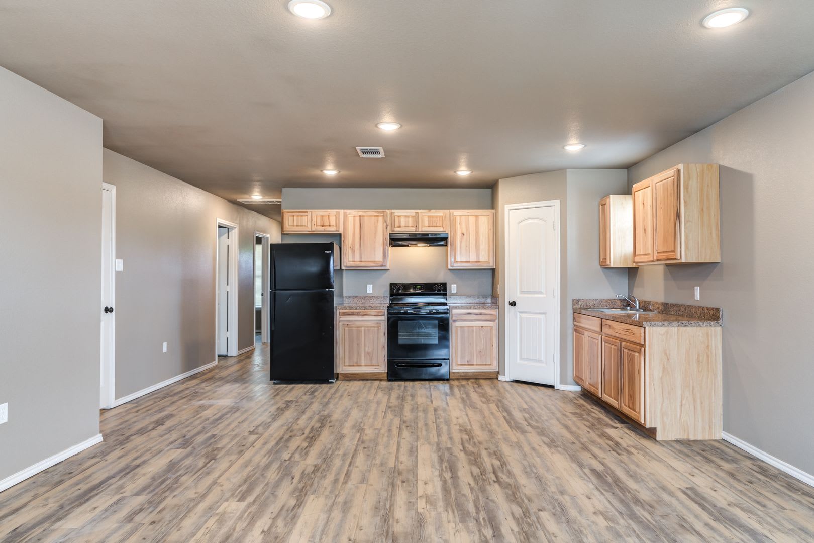 Cozy 3 bedroom Home – photo 4