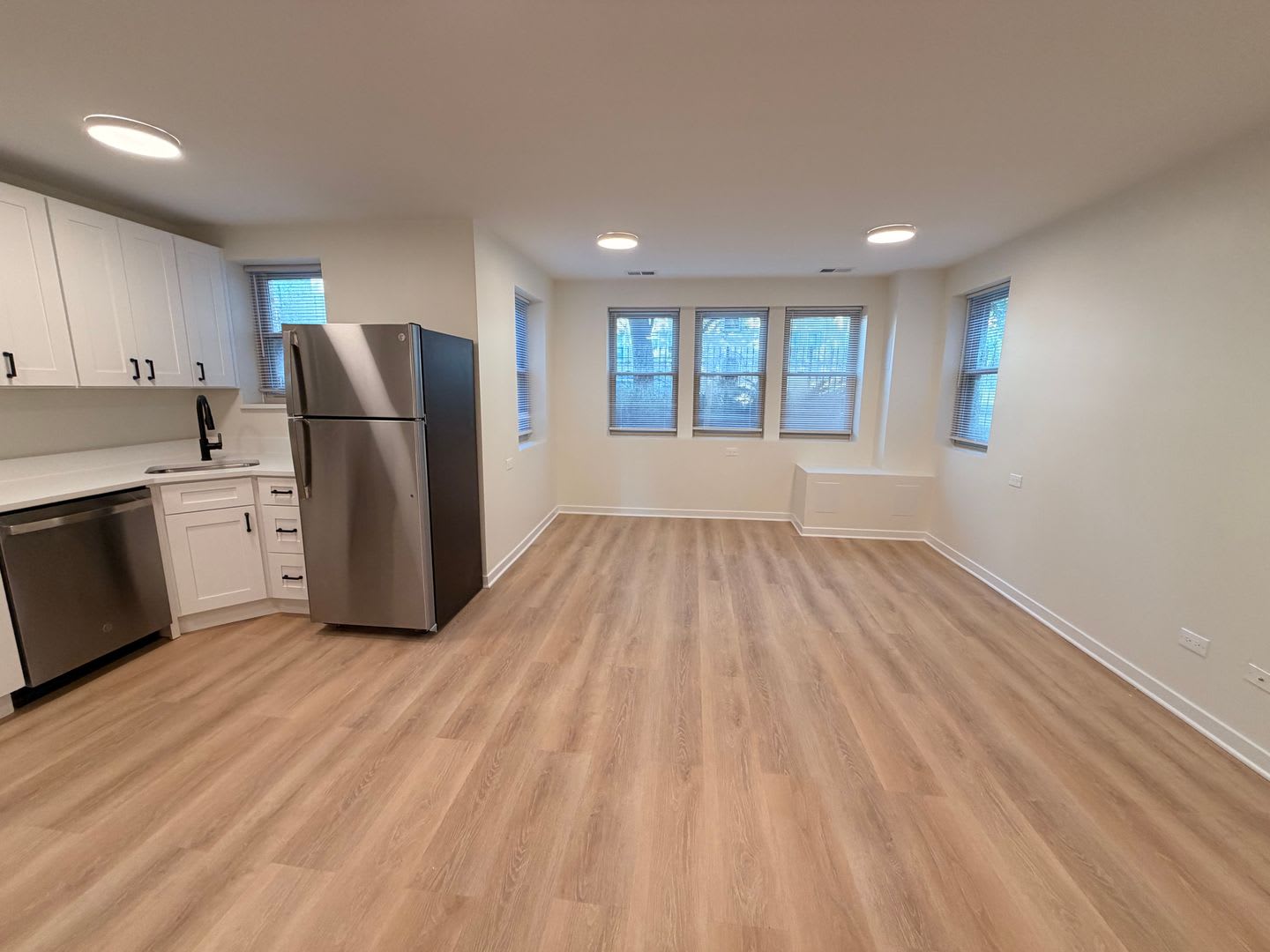 6236 N Bell Ave – photo 2