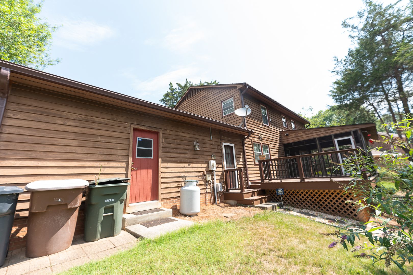 Immaculate 4 Bedroom 3 Bathroom Home In Northwest Greensboro With 1 Car Garage Large Fenced In Yard Storage Shed – photo 4
