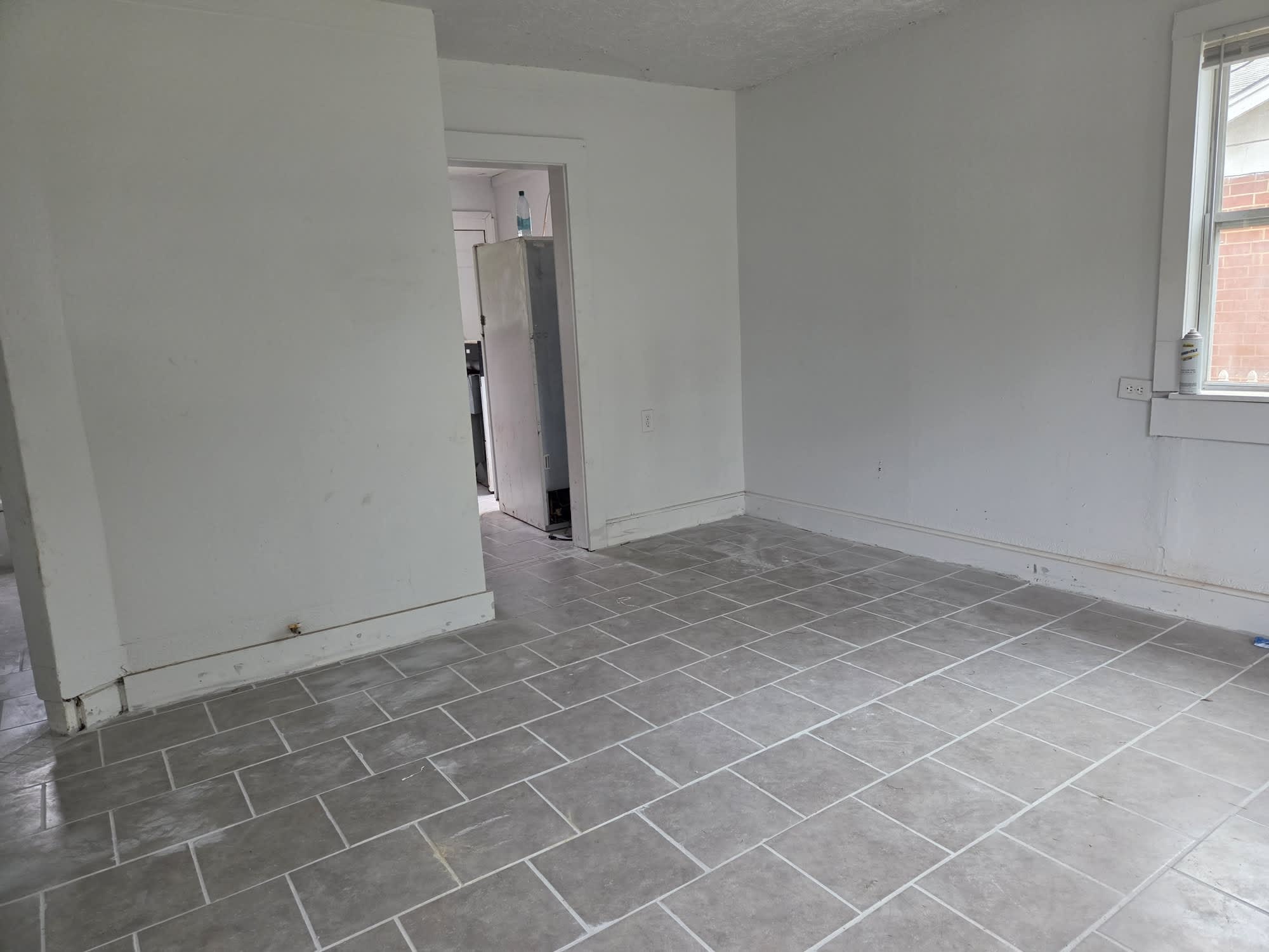 1669 Douglas Street – photo 2
