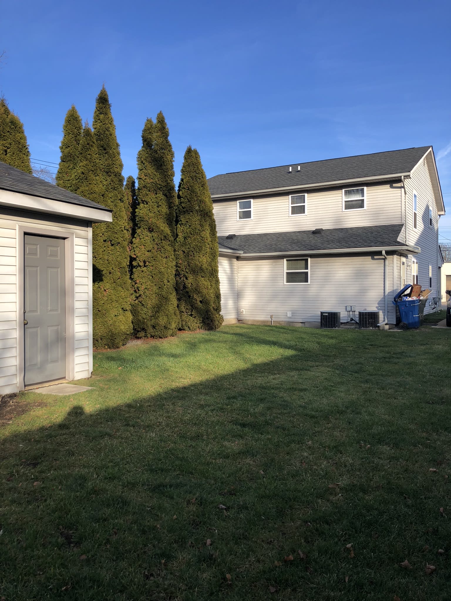 323 Pine St – photo 3