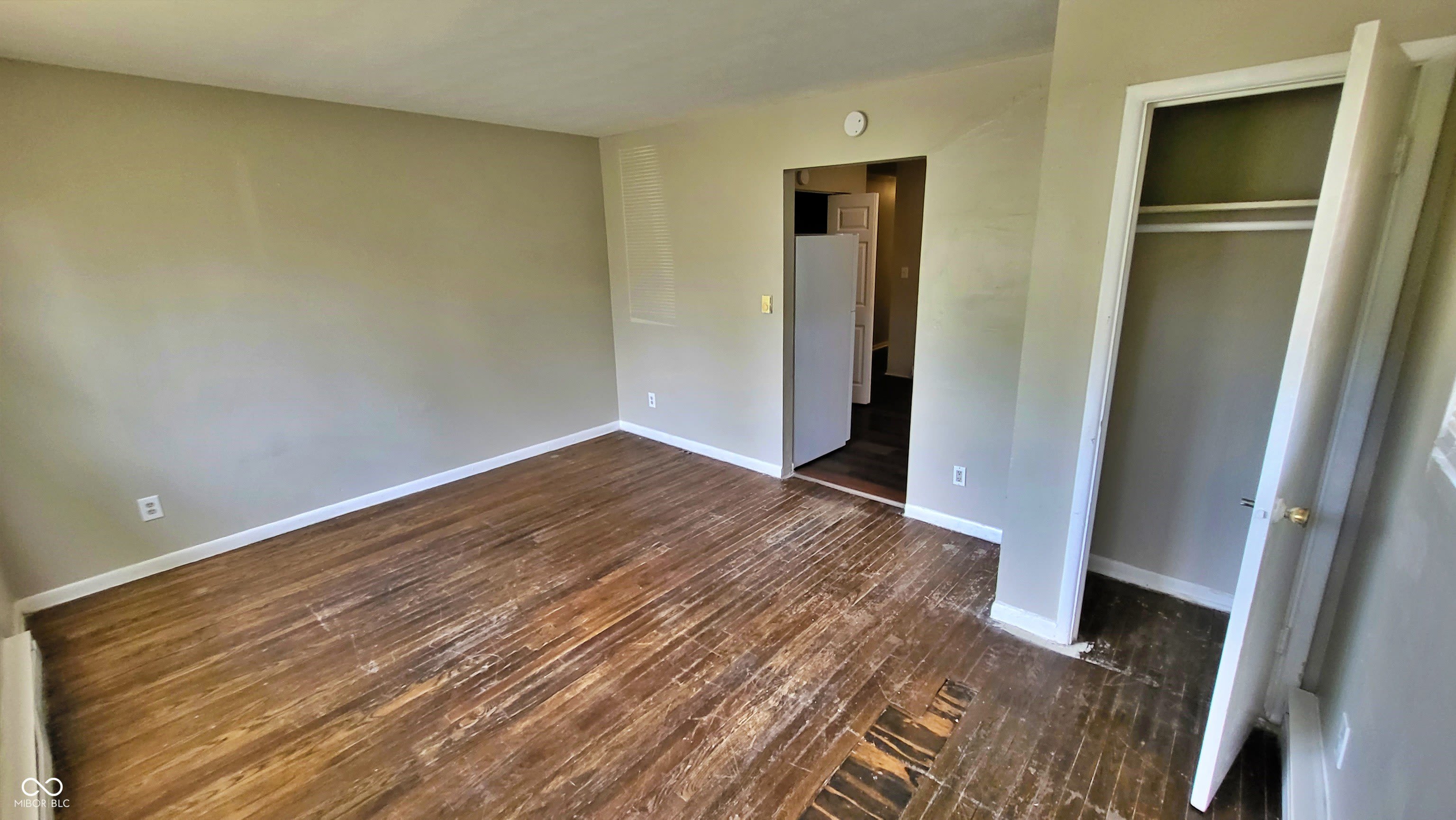 617 N Oxford Street – photo 5