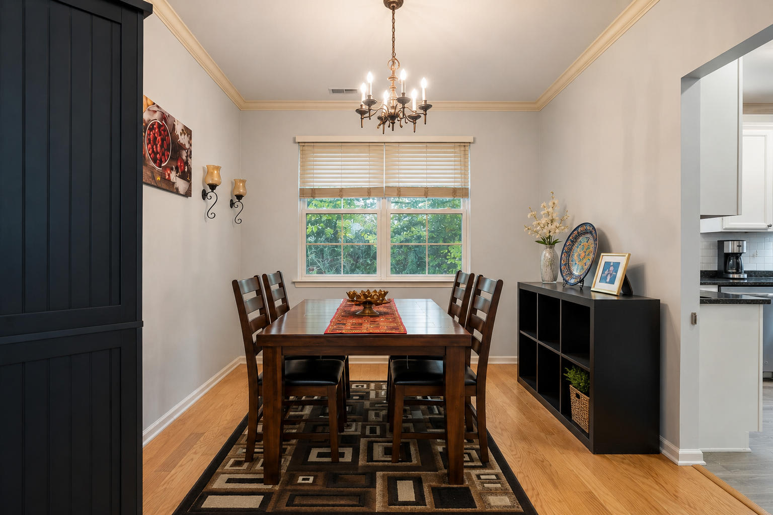 19 Hyde Park Drive – photo 4