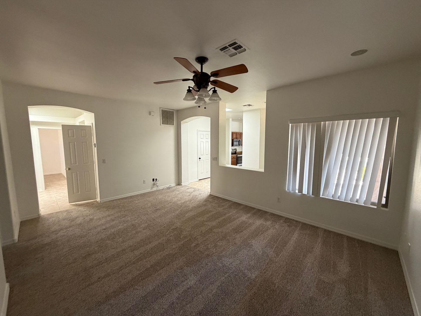 Spacious Updated 2 Bed 2 Bath Condo With Attached 2 Car Garage In Mesa – photo 3