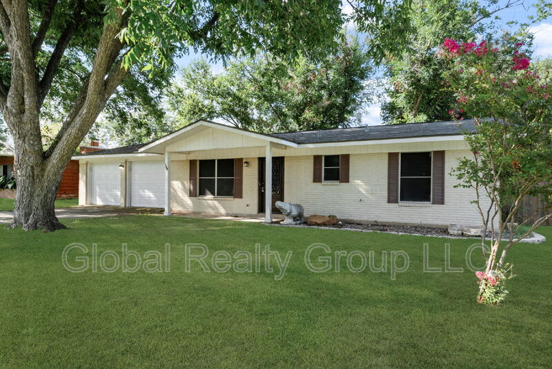 138 Bobolink Dr – photo 3