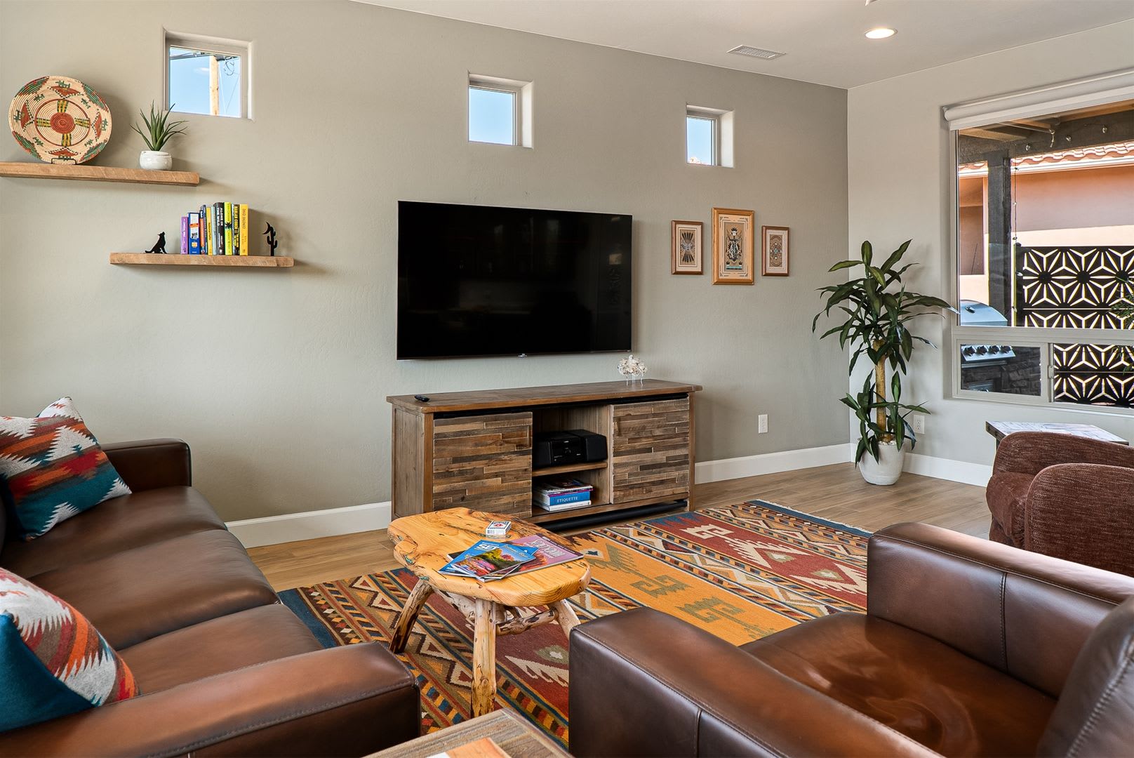 Beautiful Home In The Heart of West Sedona! – photo 3