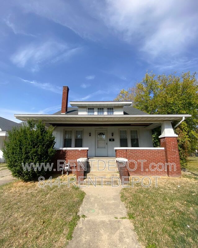 416 E. Riverside Dr – photo 1