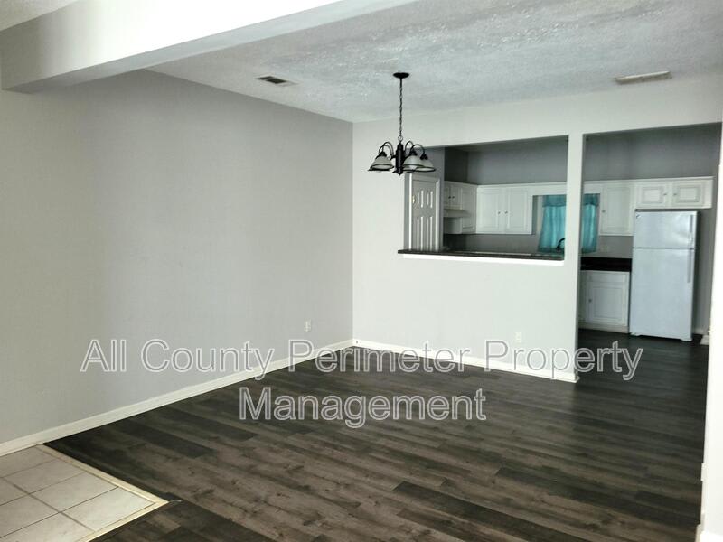 7620 Creekside Lane – photo 3