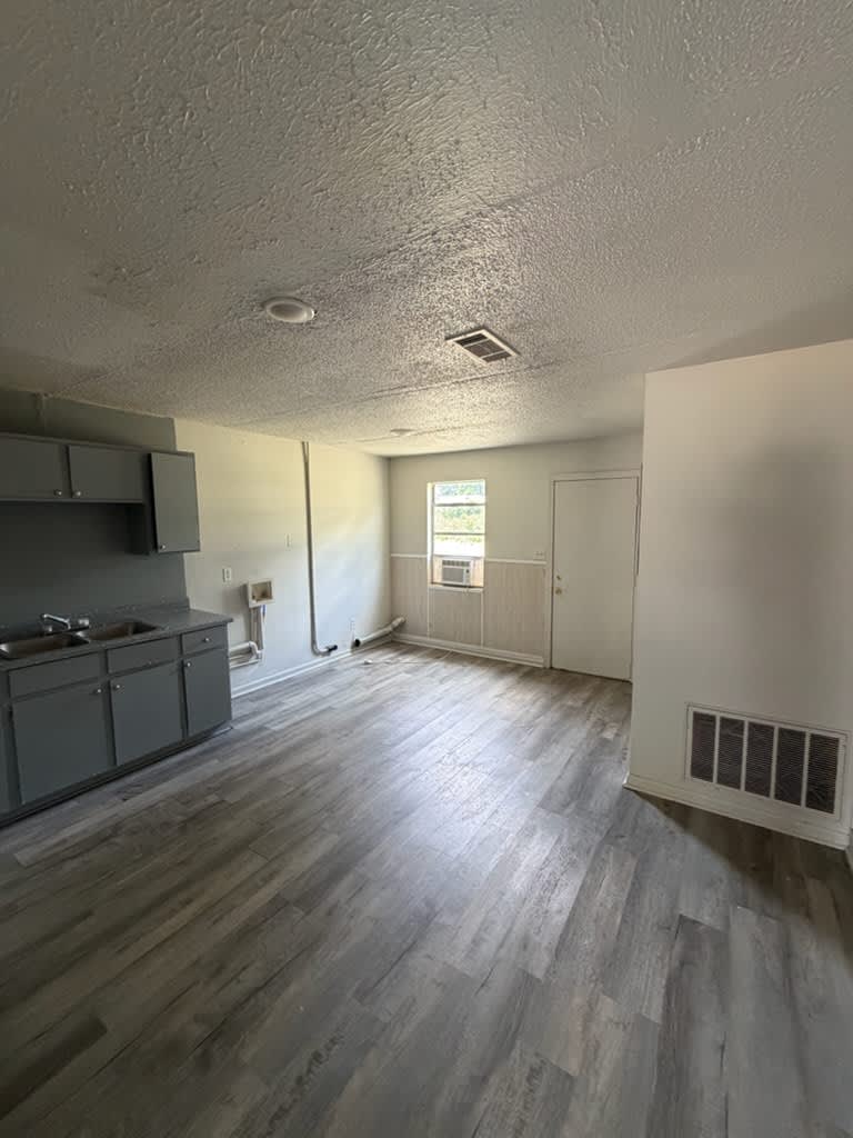 216 Horton Drive – photo 2