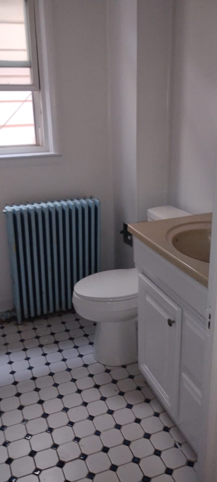 242 W Green St – photo 2