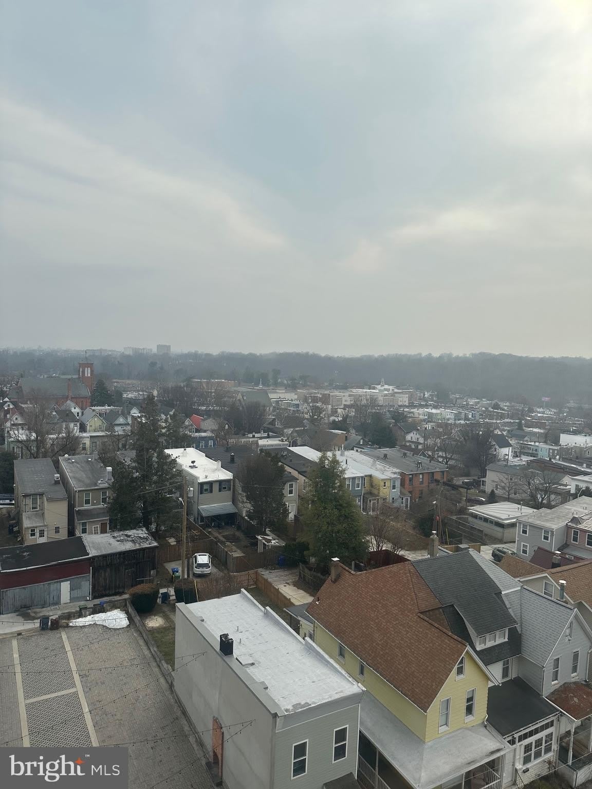 3939 ROLAND Avenue – photo 2