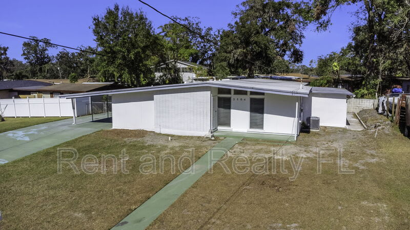 3504 East Knollwood Street – photo 1