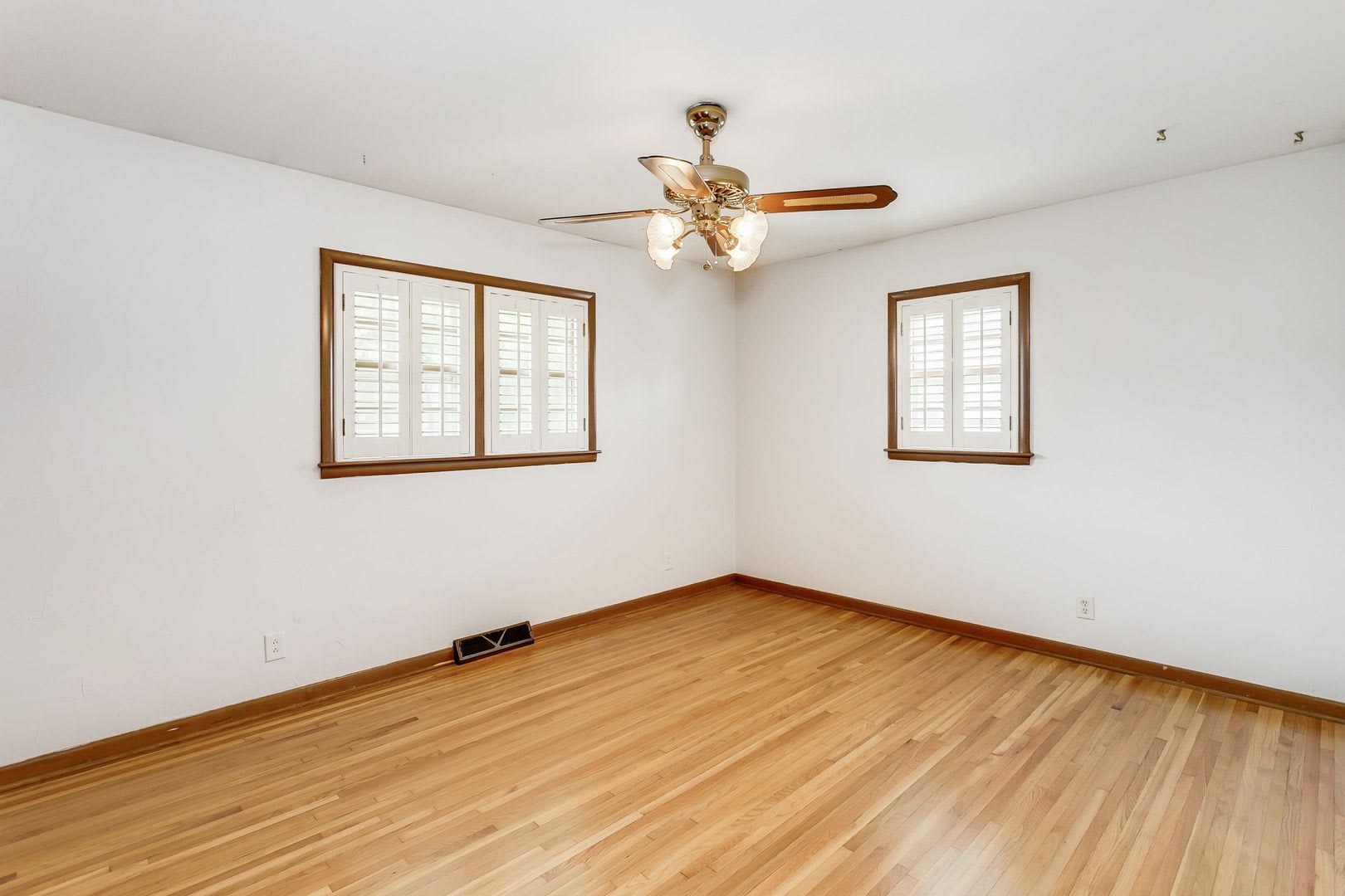 3 Bed Home in Woodlawn Village with Tons of Character and New Updates – photo 5