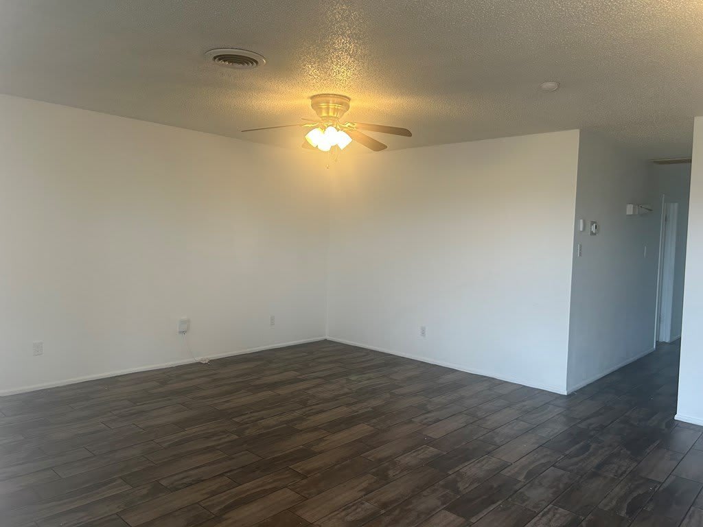 1708 E 50Th St – photo 2