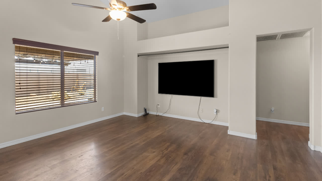 2501 S 255Th Dr – photo 4